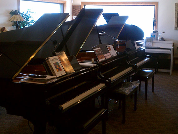 Pianos in our Altoona Store